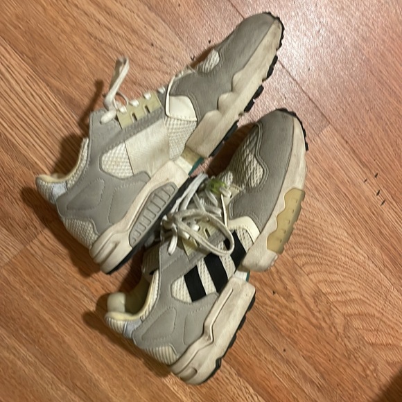 Adidas sneakers - Picture 3 of 9